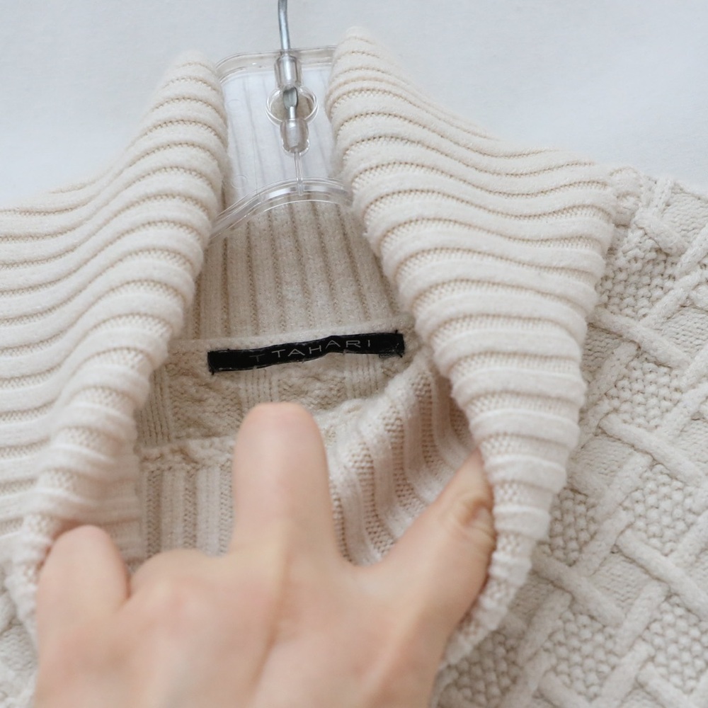 Tahari Cable stitch Turtleneck Sweater stretch cozy winter warm off-white cottag - Picture 3 of 8